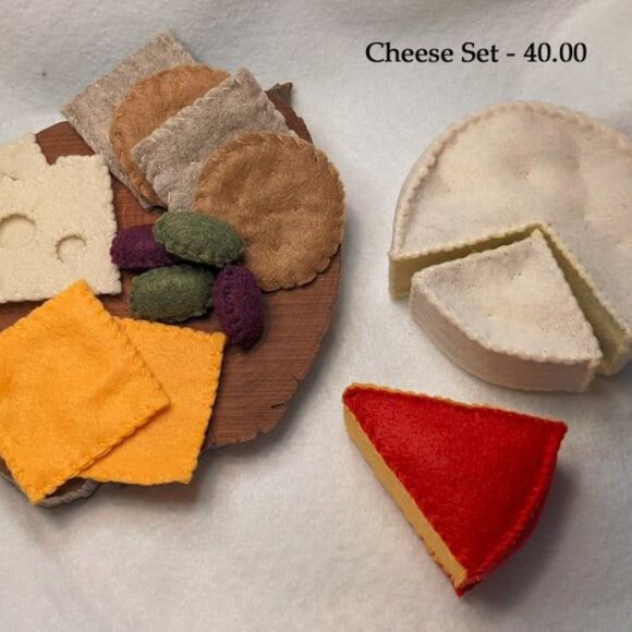 Felt Food Cheese Charcuterie Board - handmade - Picture 3 of 4